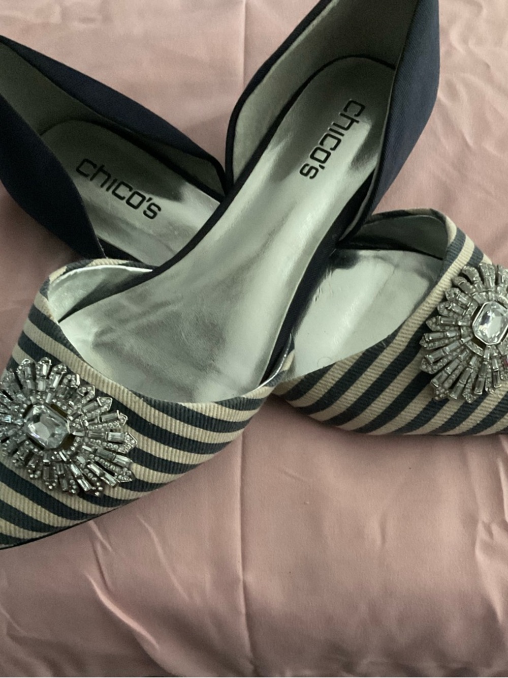 Chico’s Navy Striped Slingback Heels Crystal Brooch Pointed Toe Size 7.5 - Picture 4 of 5